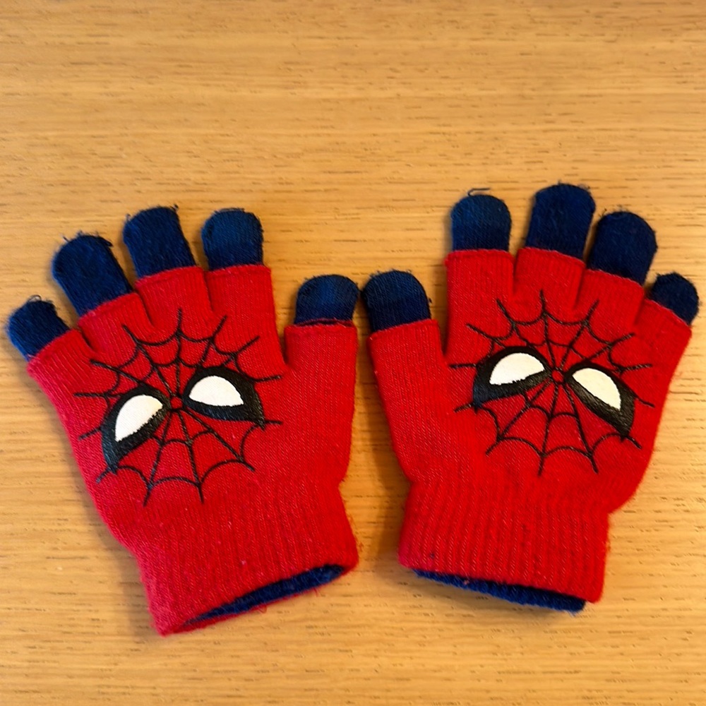 Boys gloves
